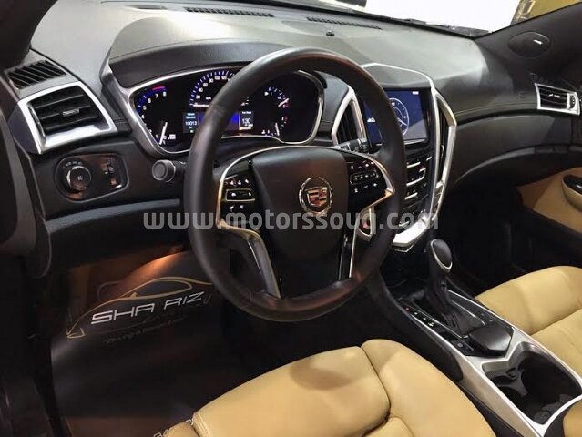 2014 كاديلاك إس آر إكس