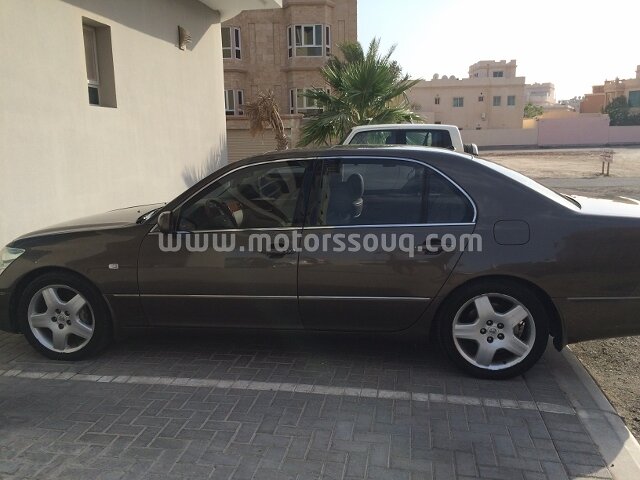 2004 لكزس إل إس