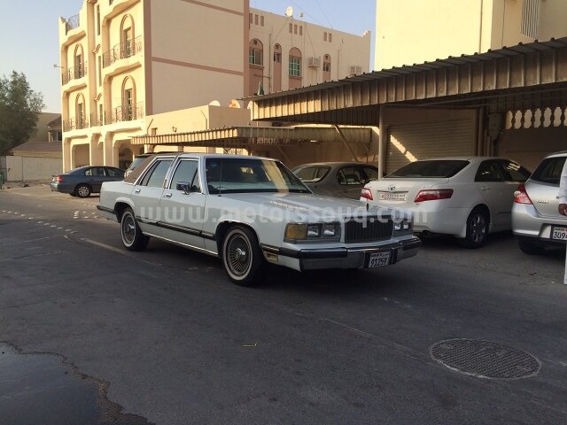 1988 فورد كراون فيكتوريا