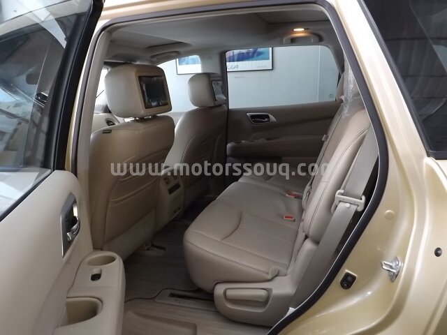 2013 نيسان باث فايندر