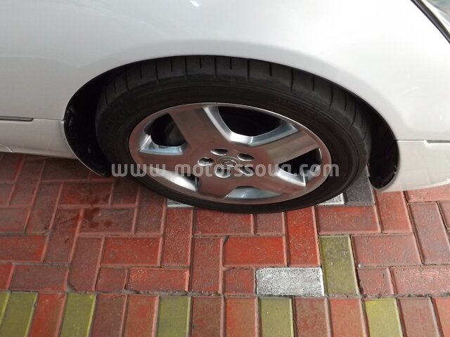 2004 Lexus LS
