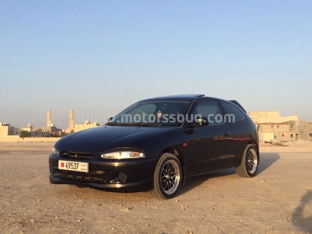 2002 Mitsubishi Colt