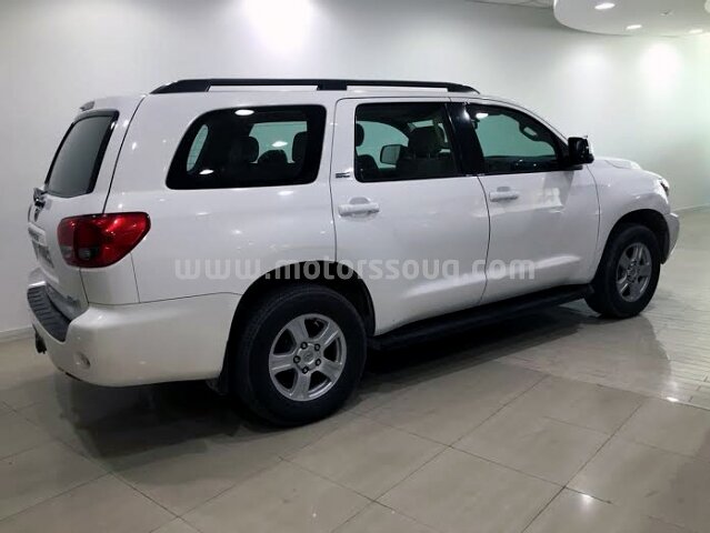2013 Toyota Sequoia