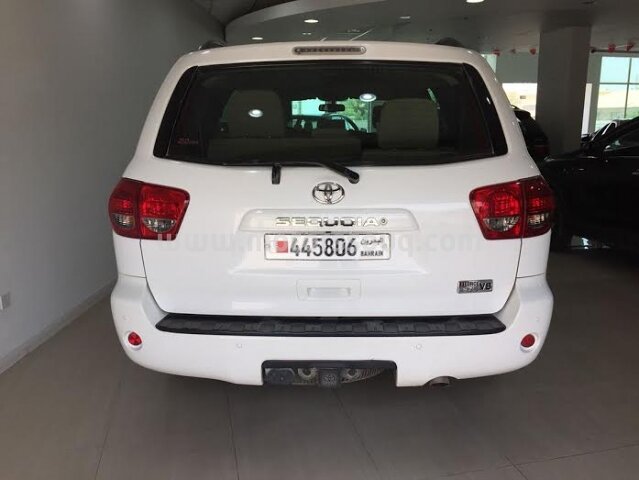 2013 Toyota Sequoia