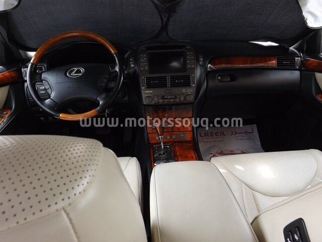 2004 Lexus LS