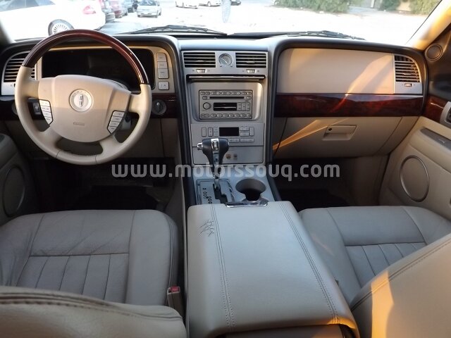 2005 Lincoln Navigator