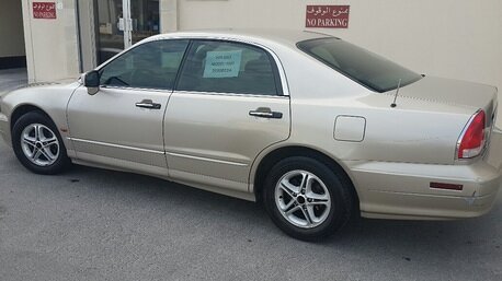 2002 Mitsubishi Magna