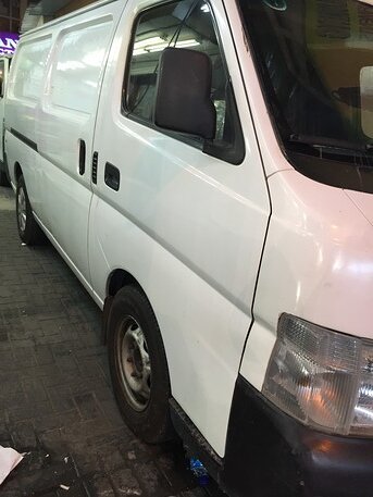 2005 نيسان أخرى