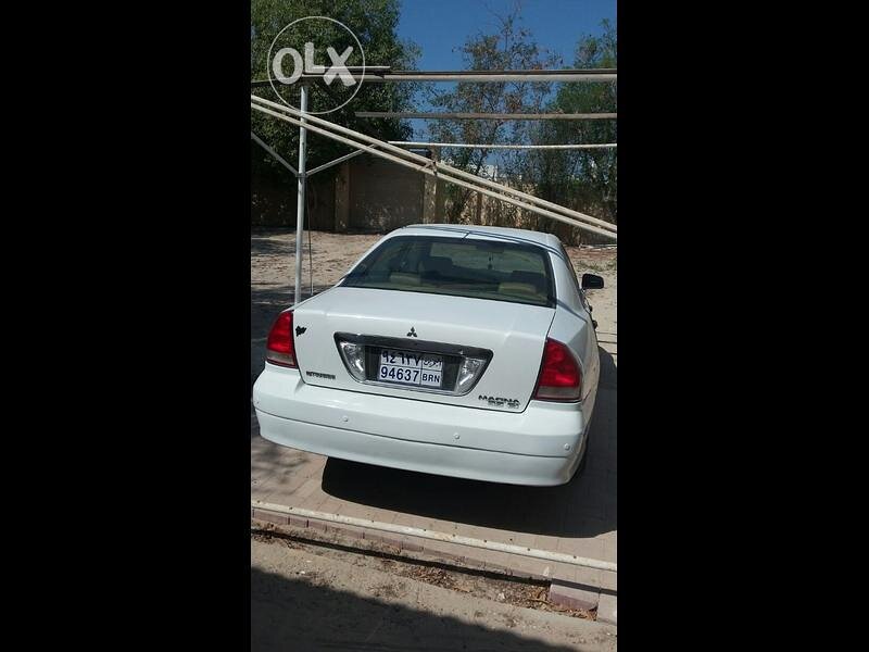 2003 Mitsubishi Magna