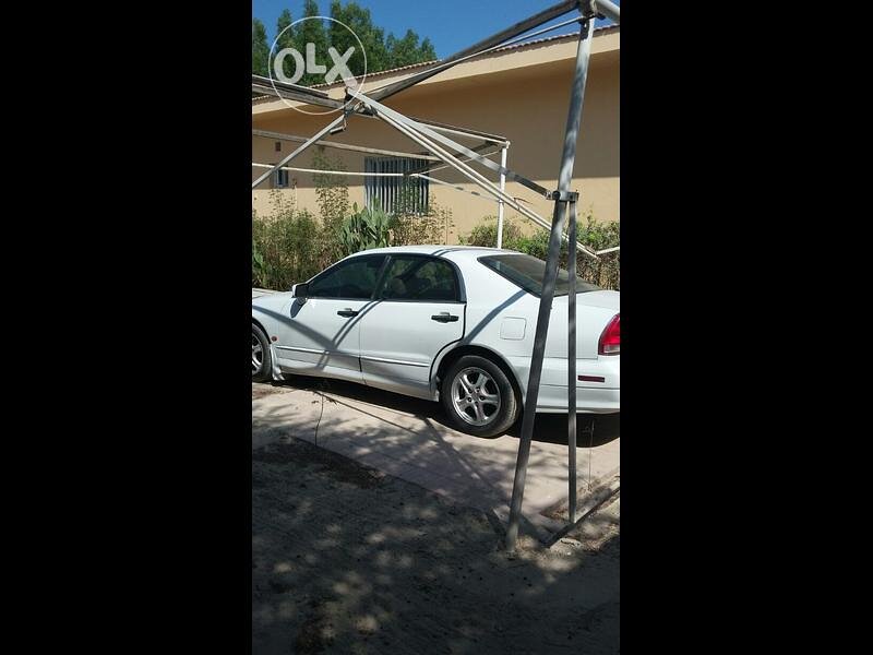 2003 Mitsubishi Magna