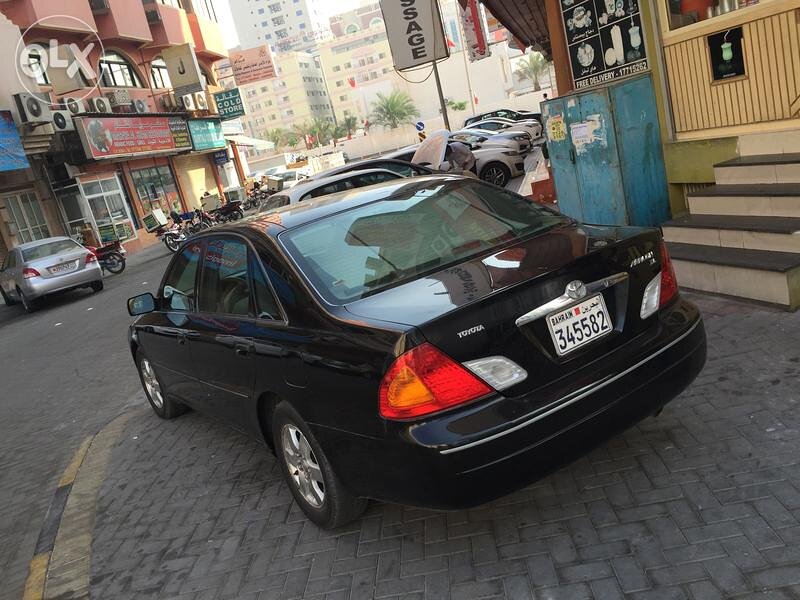 2001 تويوتا أفالون