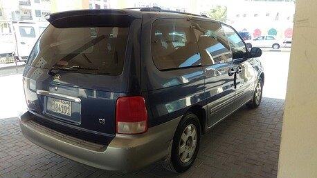 2002 KIA Carnival