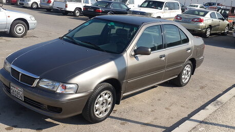 1999 نيسان صني