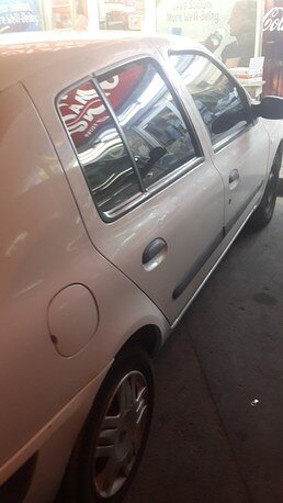 2006 Renault Clio
