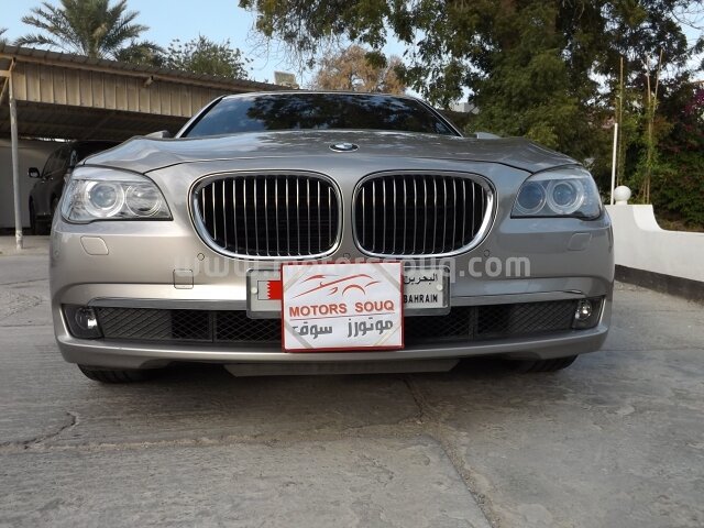 2012 BMW 730