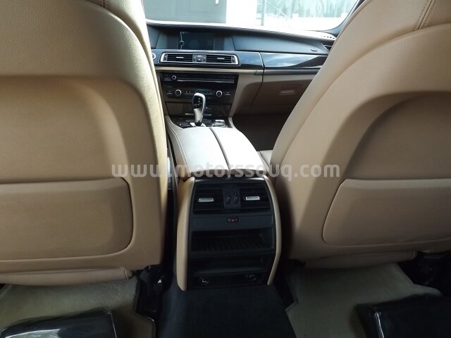 2012 BMW 730
