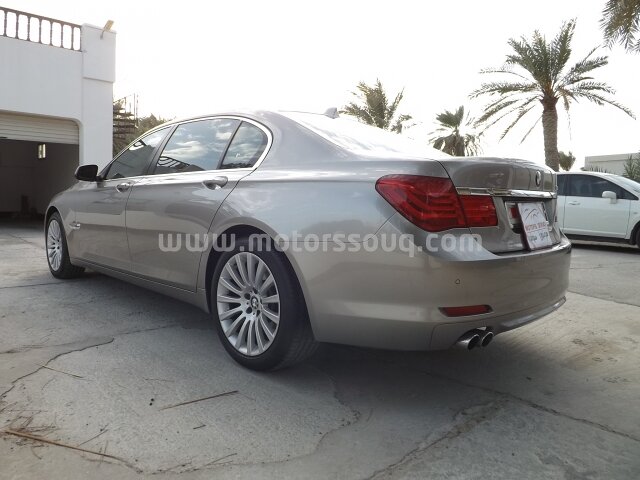 2012 BMW 730
