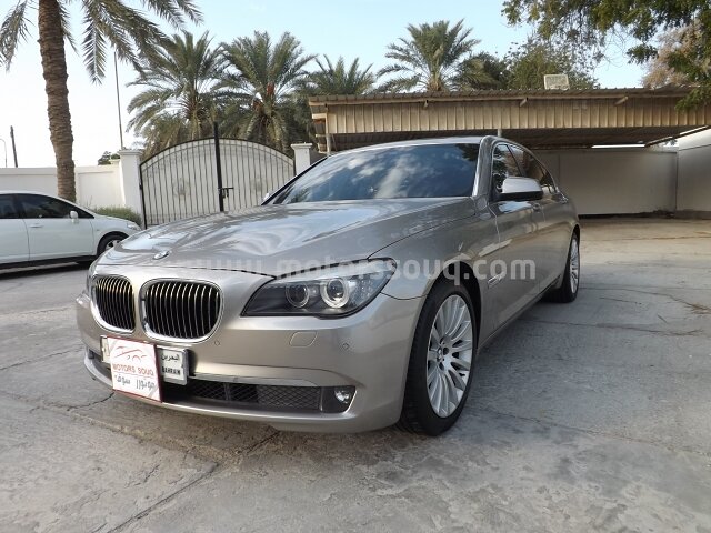 2012 BMW 730