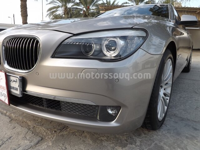 2012 BMW 730