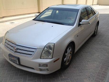 2005 كاديلاك إس تي إس