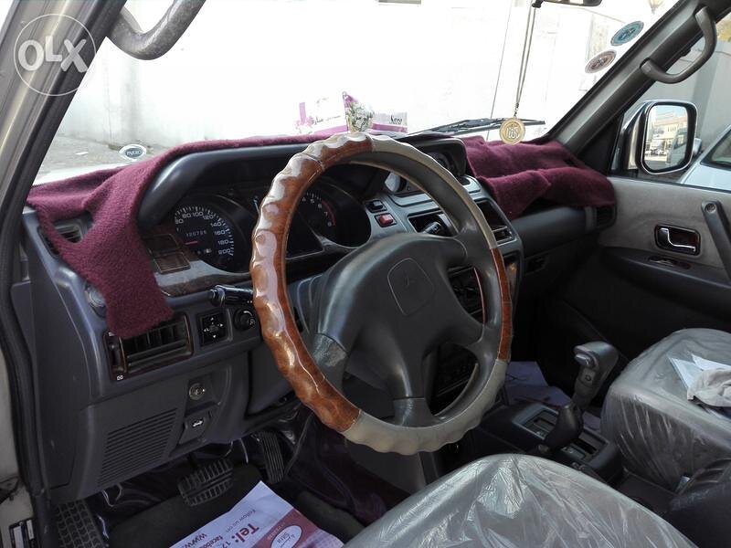 2000 Mitsubishi Pajero