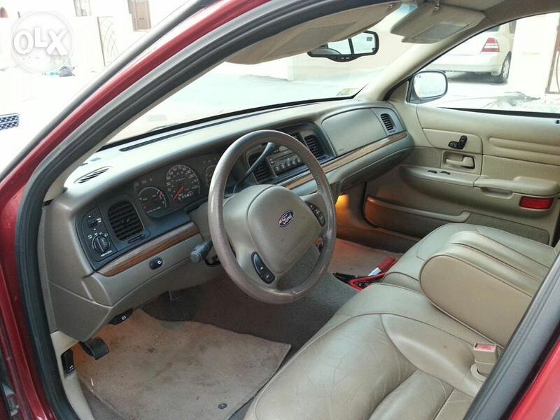 2001 Ford Crown Victoria