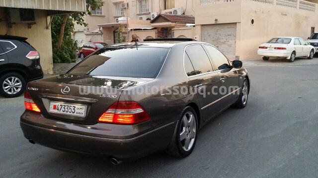 2005 Lexus LS