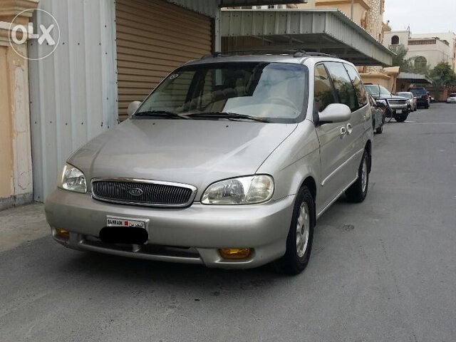 2000 كيا كرنفال