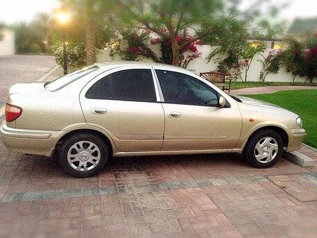 2002 نيسان صني