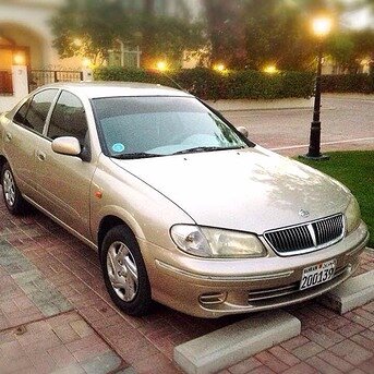 2002 نيسان صني