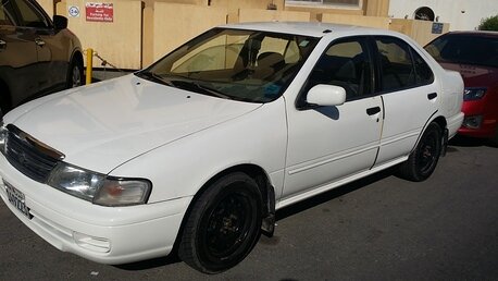 1998 نيسان صني