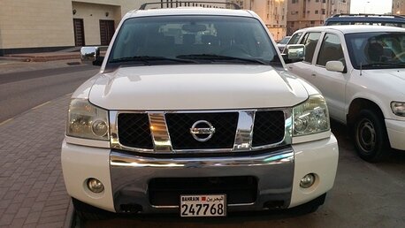 2005 Nissan Armada