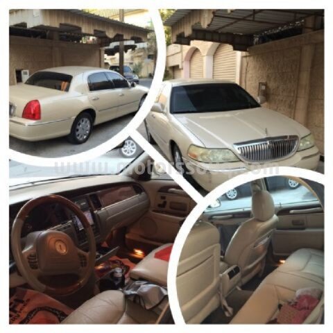2004 Lincoln Town CAR