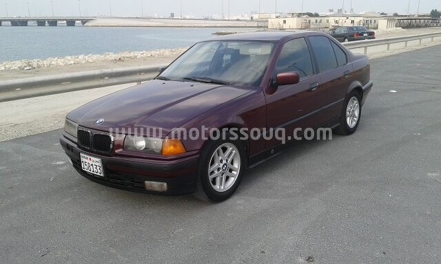 1995 BMW 320