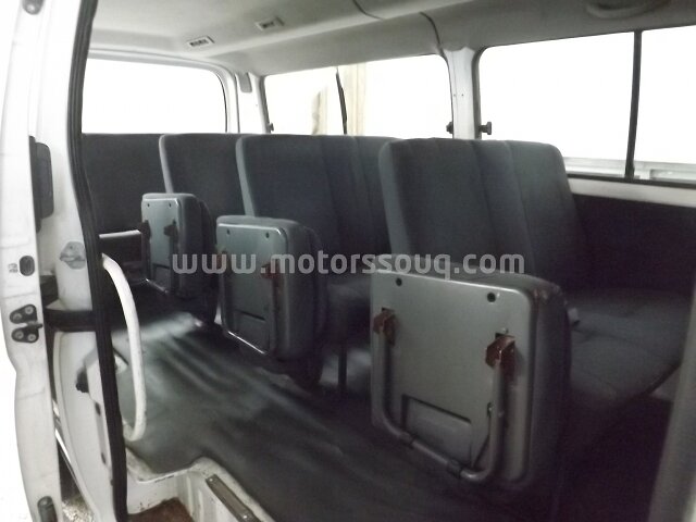 2010 Nissan Urvan