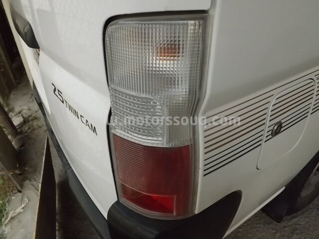 2010 Nissan Urvan