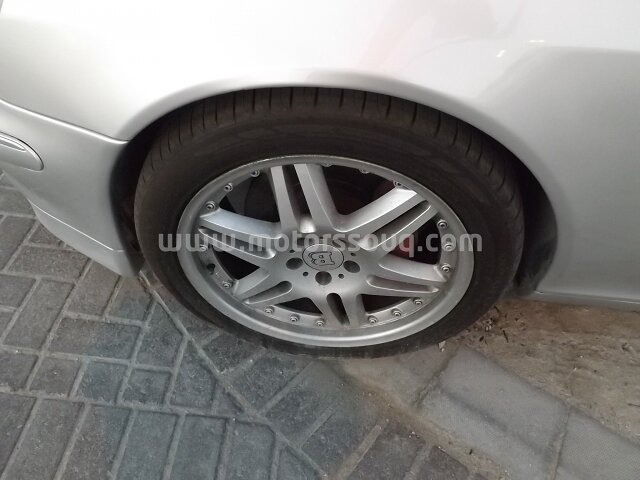 2000 مرسيدس بنز أخرى