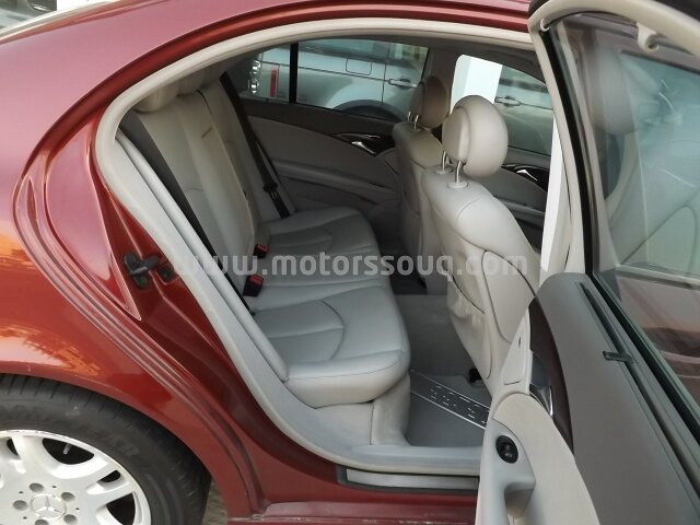 2005 Mercedes-Benz E