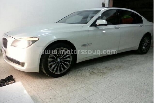 2009 BMW 740