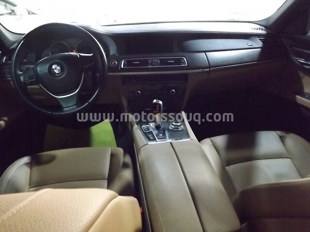 2010 BMW 750
