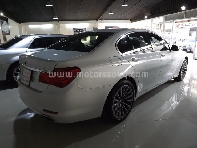 2010 BMW 750