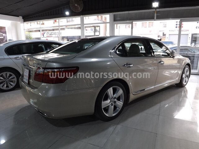 2011 Lexus LS