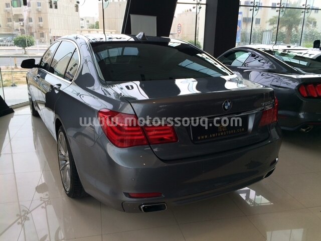 2011 BMW 750