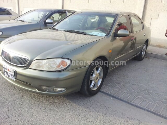 2000 Nissan Maxima