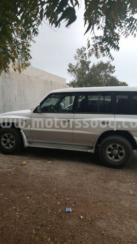 1999 Mitsubishi Pajero