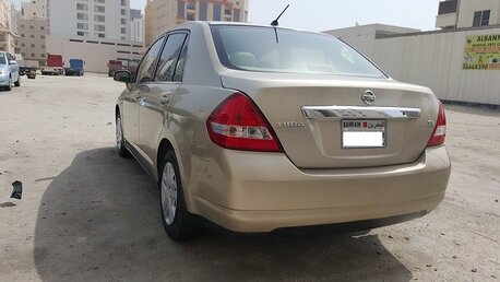 2009 نيسان تيدا