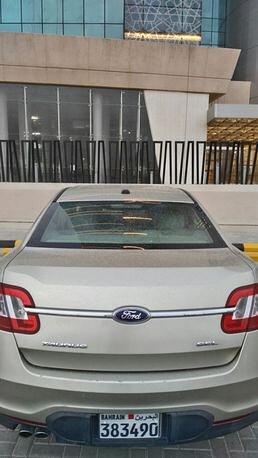 2011 فورد توروس