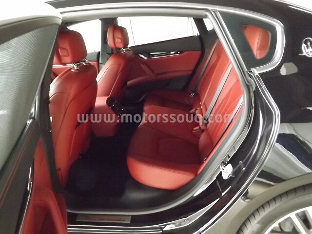 2015 Maserati Quattroporte