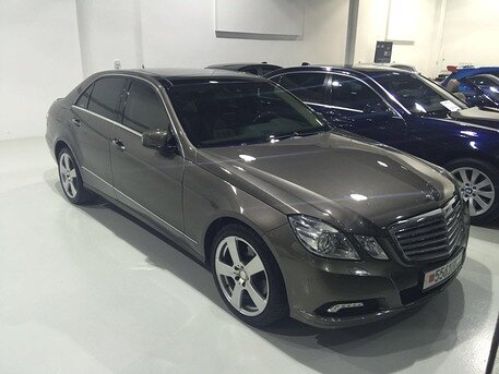 2010 Mercedes-Benz E