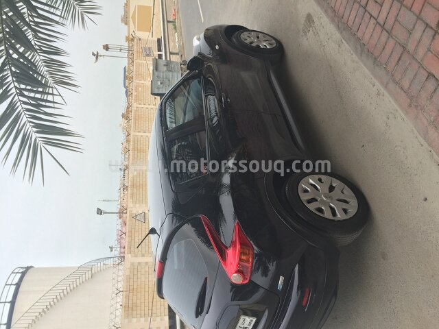 2013 نيسان جوك